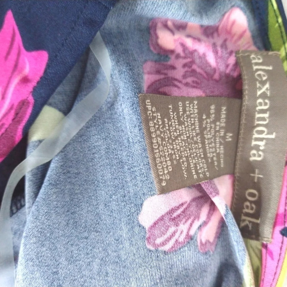 Pretty Floral Sheath Dress NWT 😍 - Picture 7 of 10